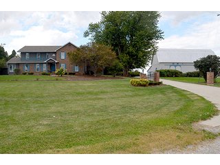 Property photo 1 - REAL ESTATE & PERSONAL PROPERTY AUCTION IN ALLEN COUNTY